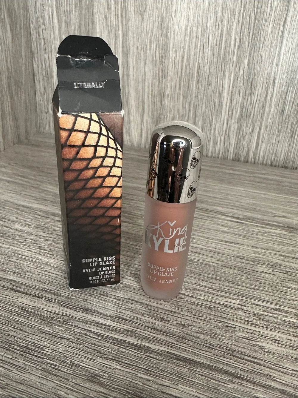 King Kylie Supple Kiss Lip Glaze- Litterally